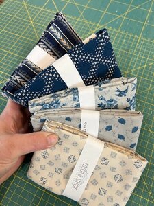 Halve meter pakket Marcus Blauw/Ecru (2)