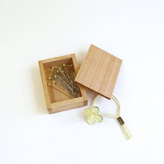 Cohana Glaskopspelden in houten doosje geel