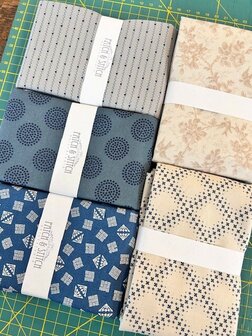 Halve meter pakket Marcus Blauw/Ecru (1)