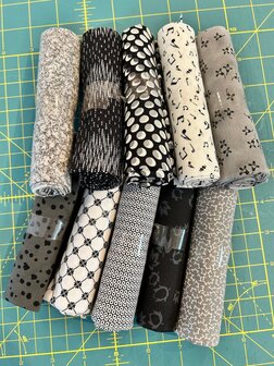 Fat Quarter pakket zwart-wit-grijs
