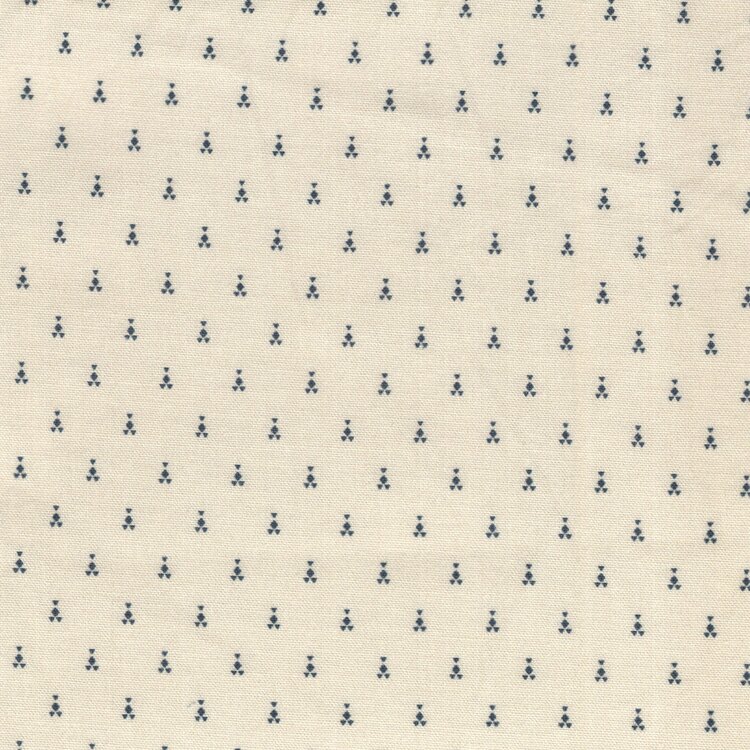 Stof a/s Nellie's Shirtings ecru blauw werkje