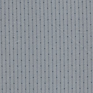 Marcus Fabrics Bountiful Blues licht blauw fijn streepje